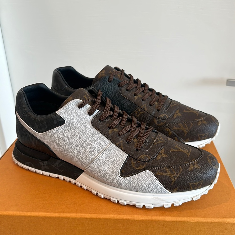 Louis Vuitton Mens Runners • Size 10.5 • Excellent Condition